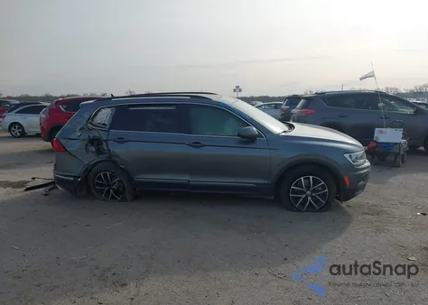 2021 Volkswagen Tiguan 2.0T Se/2.0T Se R-Line Black/2.0T Sel z USA, uszkodzony, nr VIN 3VV3B7AX6MM094384